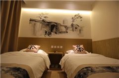 Hutong Autumn Twin Room