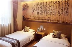 Hutong Autumn Twin Room