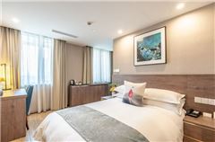 Business Queen Room