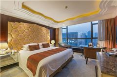 Superior Queen Room