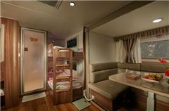 Happy Family Car Room