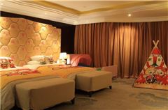 GGbond·Cool Deluxe Family Room
