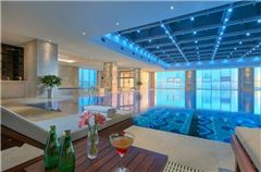 Indoor swimming pool