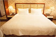 Executive Queen Room