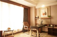 Executive Queen Room