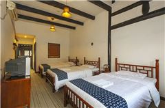 Homestay Triple Room B