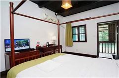1.5m Balcony Room