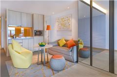 Classic Ocean-view Queen Apartment