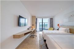 Executive Ocean-view Twin Apartment