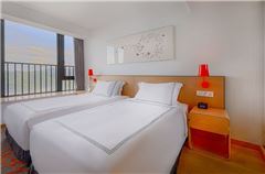 1-bedroom Ocean-view Twin Apartment