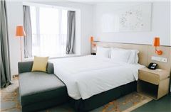 Executive Ocean-view Queen Apartment