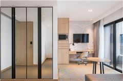 Executive Ocean-view Queen Apartment