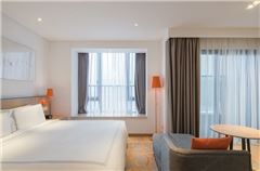 Classic Mountain-view Queen Room Suite