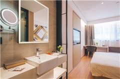 Super Enjoy Queen Room