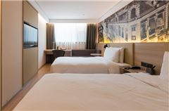 Light Standard Room