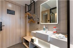 Light Standard Room