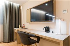 Light Standard Room