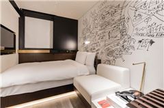 Queen Room