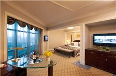 Business Queen Room