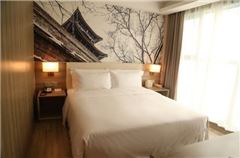 Wooden Queen Room