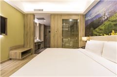 Superior Queen Room