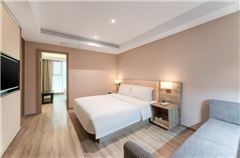 Jimu Family Room