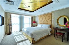 Premier Room