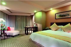Business Queen Room