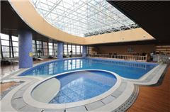piscine intérieure