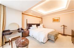 Grace Royal Suite