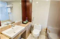Luxury Queen Room