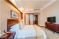 Boutique Queen Room