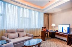 Deluxe Executive Suite