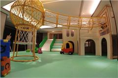 Aire de jeux pour enfants / club pour enfants