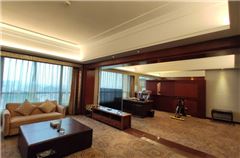 Deluxe Executive Suite