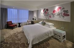 Luxury Queen Room