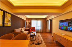 Executive River-view Suite 1-bedroom and 1-living room