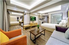 Executive River-view Twin Suite