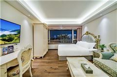 Super River-view Queen Room