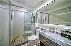 Deluxe River-view Twin Room