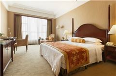 Business Queen Room