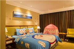 Family Queen Room
