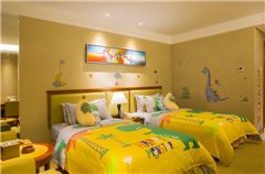 Family Twin Room