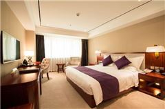 Business Queen Room