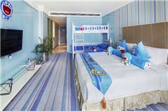 Doraemon Theme Family Room