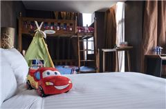 Lightning McQueen Theme Family Room