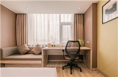 Elegant Queen Room