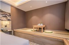Executive Queen Room