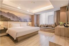 Family Twin Room