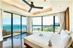 Full Ocean-view Multi-level Family Room